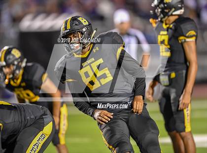 Thumbnail 3 in Warren vs Brennan photogallery.