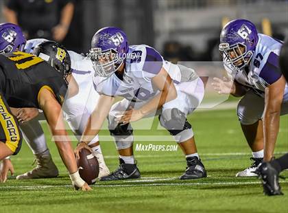 Thumbnail 3 in Warren vs Brennan photogallery.