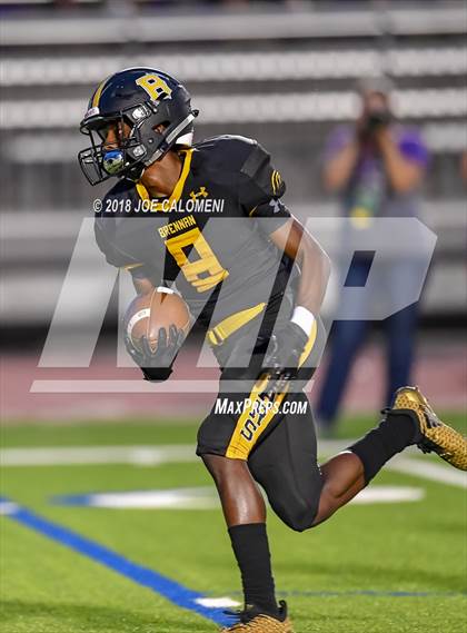 Thumbnail 1 in Warren vs Brennan photogallery.