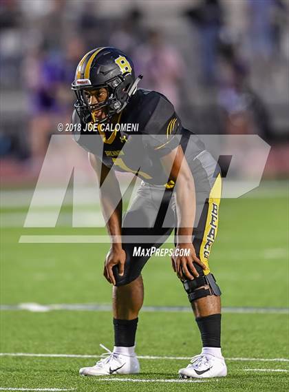 Thumbnail 2 in Warren vs Brennan photogallery.