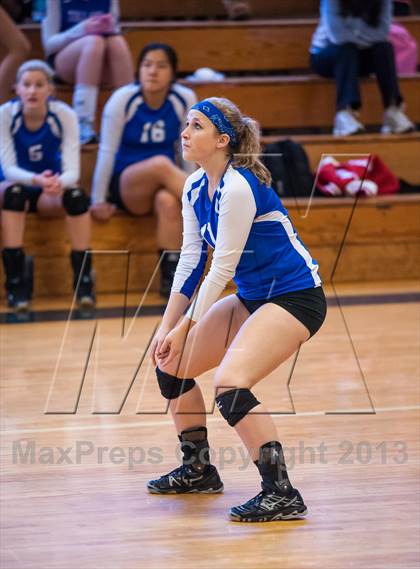 Thumbnail 1 in Tolland @ Ledyard photogallery.