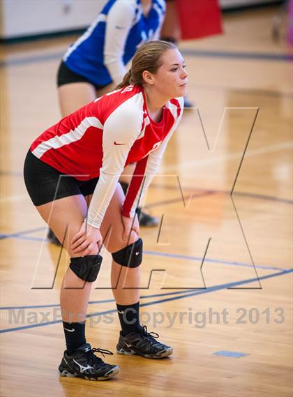 Thumbnail 1 in Tolland @ Ledyard photogallery.