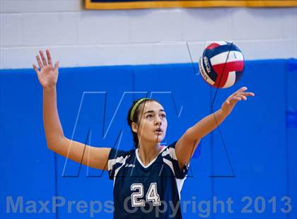 Thumbnail 1 in Tolland @ Ledyard photogallery.