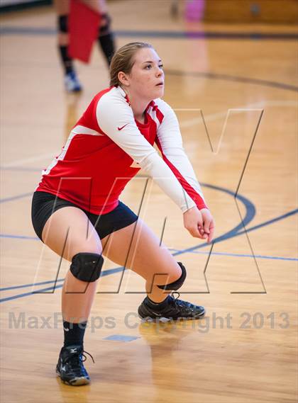 Thumbnail 1 in Tolland @ Ledyard photogallery.