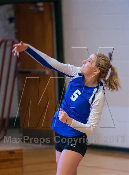 Thumbnail 1 in Tolland @ Ledyard photogallery.