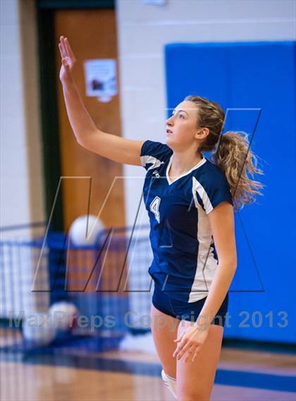 Thumbnail 1 in Tolland @ Ledyard photogallery.