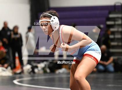 Thumbnail 3 in CIFSDS Div II Championship photogallery.