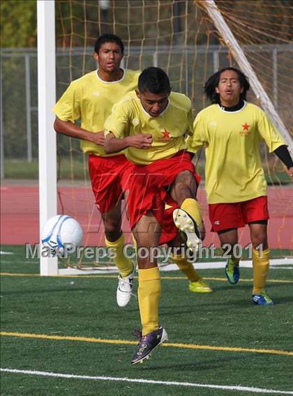Thumbnail 2 in Vacaville Christian vs. Encina Prep (CIF SJS D6 Final) photogallery.