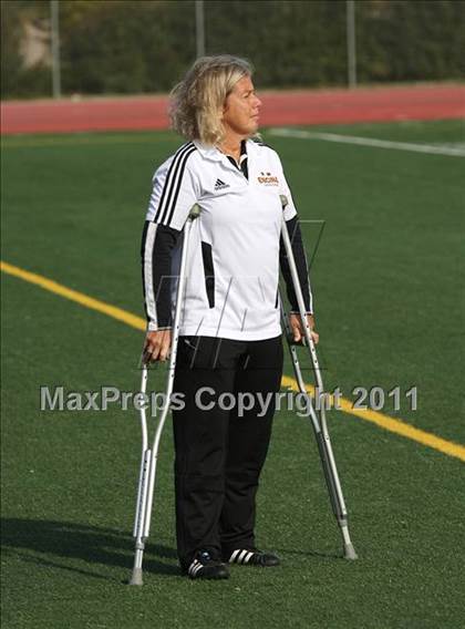 Thumbnail 2 in Vacaville Christian vs. Encina Prep (CIF SJS D6 Final) photogallery.