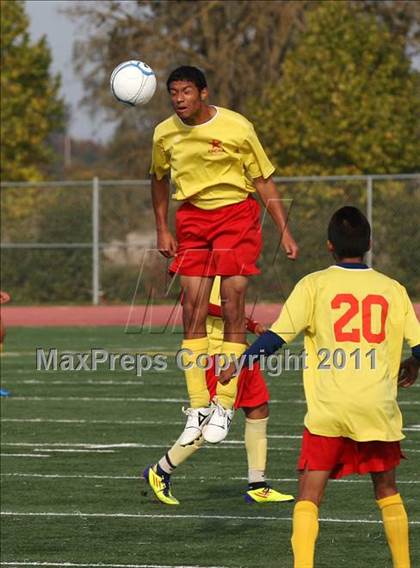Thumbnail 2 in Vacaville Christian vs. Encina Prep (CIF SJS D6 Final) photogallery.