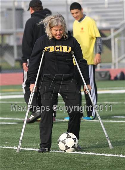 Thumbnail 1 in Vacaville Christian vs. Encina Prep (CIF SJS D6 Final) photogallery.