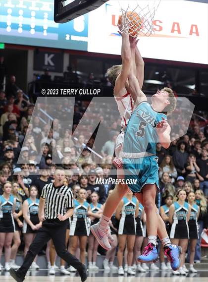 Thumbnail 2 in Canyon View vs. Manti (UHSAA 3A Quarterfinal) photogallery.