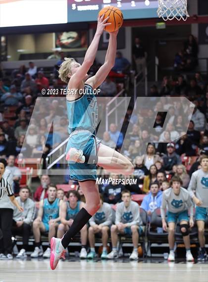 Thumbnail 3 in Canyon View vs. Manti (UHSAA 3A Quarterfinal) photogallery.