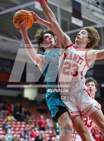 Thumbnail 2 in Canyon View vs. Manti (UHSAA 3A Quarterfinal) photogallery.