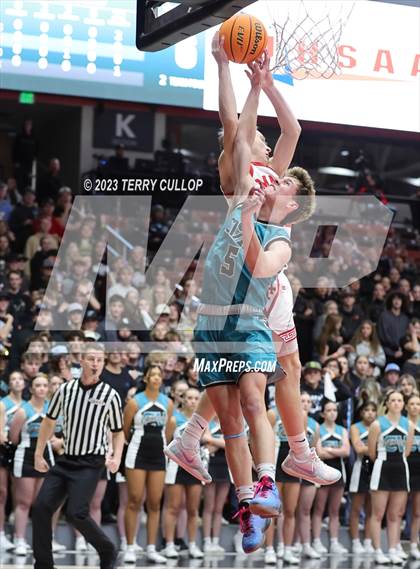 Thumbnail 2 in Canyon View vs. Manti (UHSAA 3A Quarterfinal) photogallery.