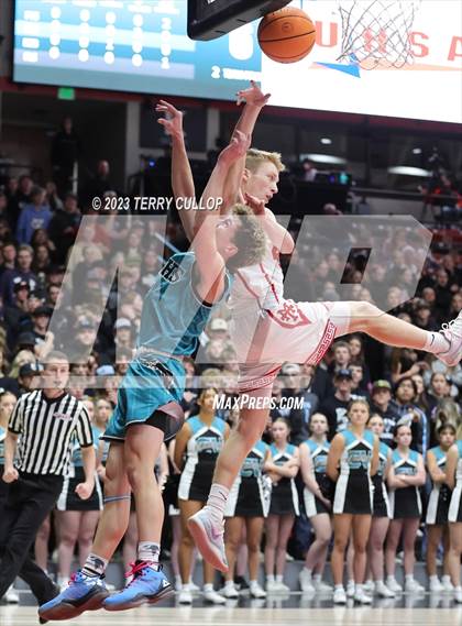 Thumbnail 2 in Canyon View vs. Manti (UHSAA 3A Quarterfinal) photogallery.