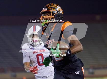Thumbnail 2 in East Union vs. Roseville (CIF SJS D4 Final) photogallery.