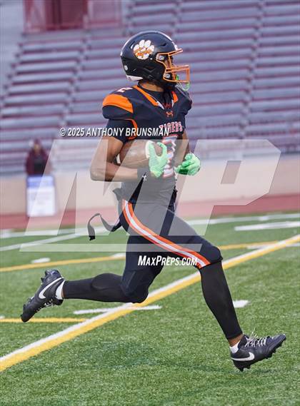 Thumbnail 3 in East Union vs. Roseville (CIF SJS D4 Final) photogallery.