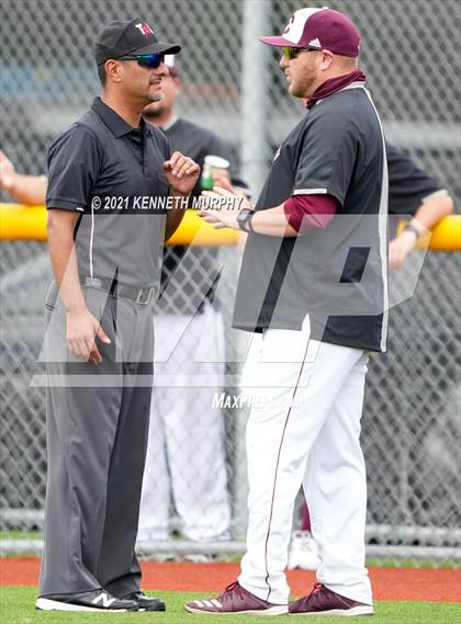 Thumbnail 2 in Corsicana vs Ennis (UIL 5A Quarterfinal Region 2&4) photogallery.