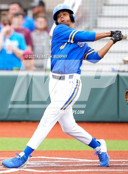 Thumbnail 2 in Corsicana vs Ennis (UIL 5A Quarterfinal Region 2&4) photogallery.