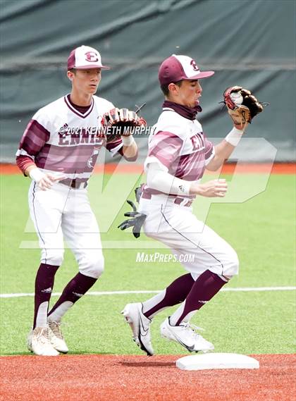 Thumbnail 3 in Corsicana vs Ennis (UIL 5A Quarterfinal Region 2&4) photogallery.