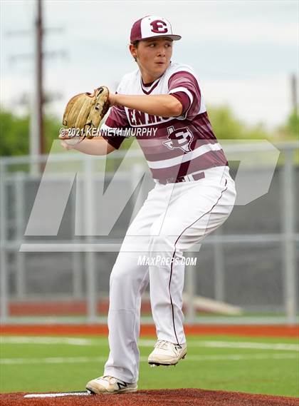 Thumbnail 3 in Corsicana vs Ennis (UIL 5A Quarterfinal Region 2&4) photogallery.