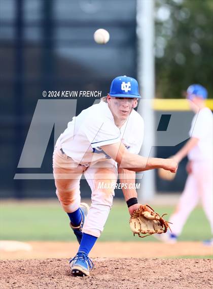 Thumbnail 1 in Cole Valley Christian vs. Regis (Coach Bob National Invitational) photogallery.
