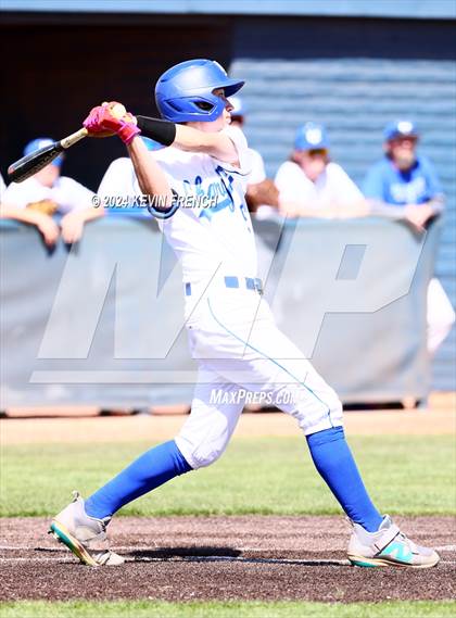 Thumbnail 2 in Cole Valley Christian vs. Regis (Coach Bob National Invitational) photogallery.