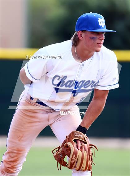 Thumbnail 2 in Cole Valley Christian vs. Regis (Coach Bob National Invitational) photogallery.