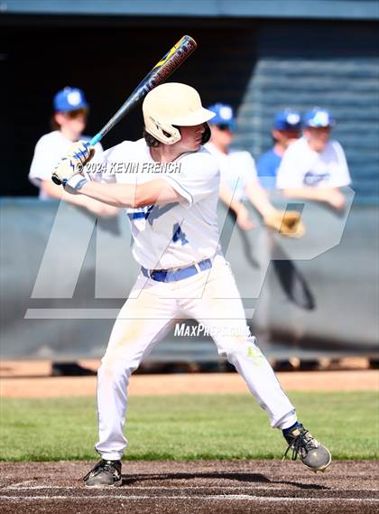 Thumbnail 3 in Cole Valley Christian vs. Regis (Coach Bob National Invitational) photogallery.