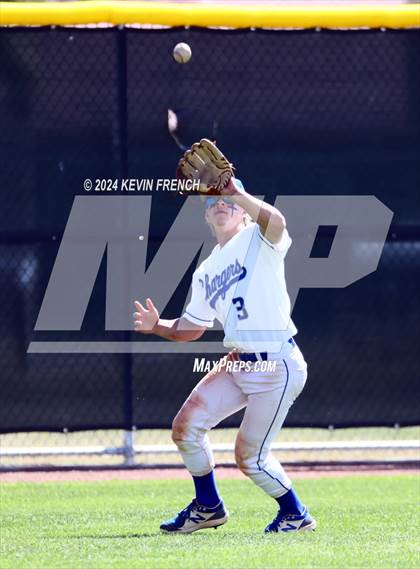 Thumbnail 2 in Cole Valley Christian vs. Regis (Coach Bob National Invitational) photogallery.