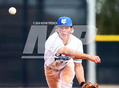 Thumbnail 3 in Cole Valley Christian vs. Regis (Coach Bob National Invitational) photogallery.