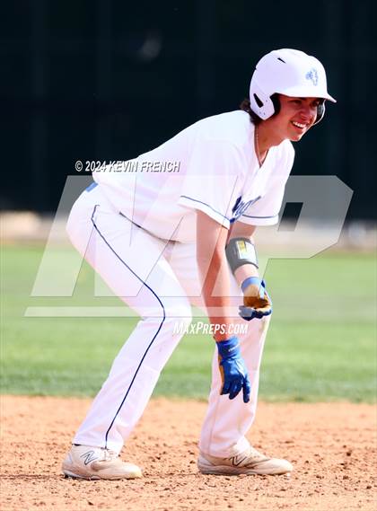 Thumbnail 3 in Cole Valley Christian vs. Regis (Coach Bob National Invitational) photogallery.