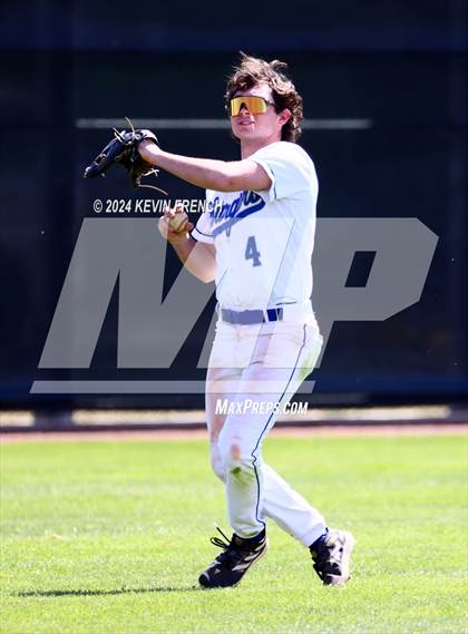 Thumbnail 2 in Cole Valley Christian vs. Regis (Coach Bob National Invitational) photogallery.