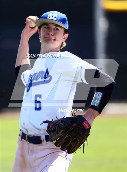 Thumbnail 2 in Cole Valley Christian vs. Regis (Coach Bob National Invitational) photogallery.