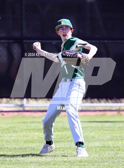 Thumbnail 1 in Cole Valley Christian vs. Regis (Coach Bob National Invitational) photogallery.
