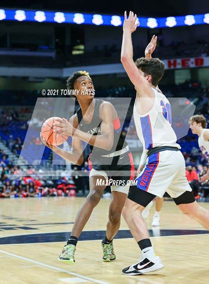Thumbnail 2 in Westlake vs. Duncanville (UIL Class 6A Final) photogallery.