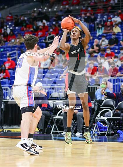 Thumbnail 3 in Westlake vs. Duncanville (UIL Class 6A Final) photogallery.