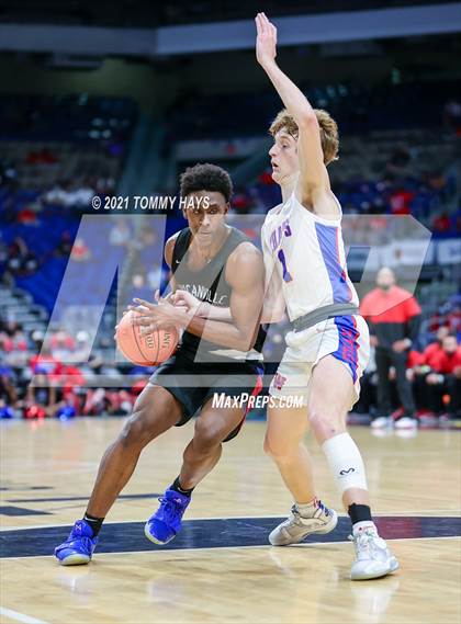 Thumbnail 2 in Westlake vs. Duncanville (UIL Class 6A Final) photogallery.