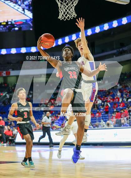 Thumbnail 3 in Westlake vs. Duncanville (UIL Class 6A Final) photogallery.