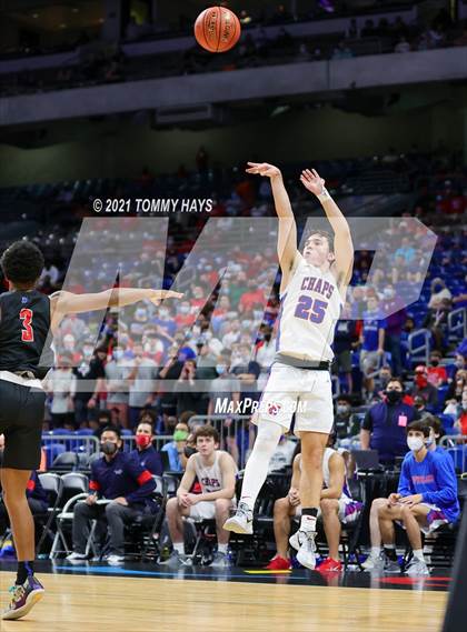 Thumbnail 3 in Westlake vs. Duncanville (UIL Class 6A Final) photogallery.