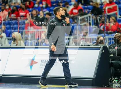 Thumbnail 1 in Westlake vs. Duncanville (UIL Class 6A Final) photogallery.