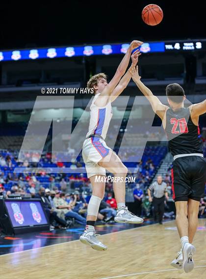 Thumbnail 2 in Westlake vs. Duncanville (UIL Class 6A Final) photogallery.