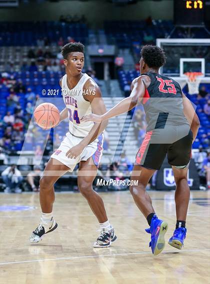 Thumbnail 1 in Westlake vs. Duncanville (UIL Class 6A Final) photogallery.