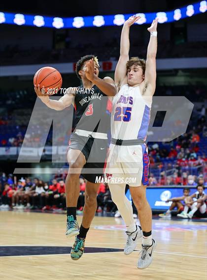Thumbnail 1 in Westlake vs. Duncanville (UIL Class 6A Final) photogallery.