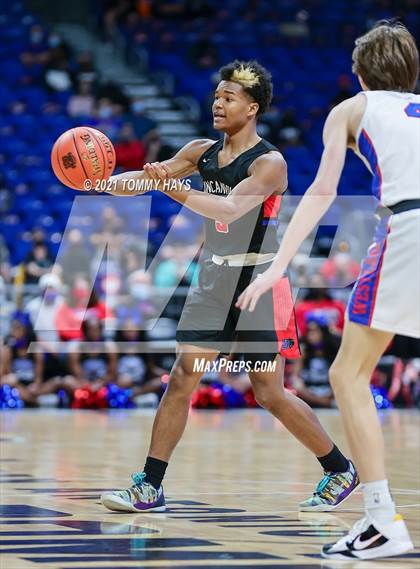 Thumbnail 2 in Westlake vs. Duncanville (UIL Class 6A Final) photogallery.