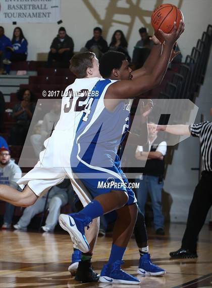 Thumbnail 3 in Port Chester vs Harrison (Dapper McDonald Classic) photogallery.