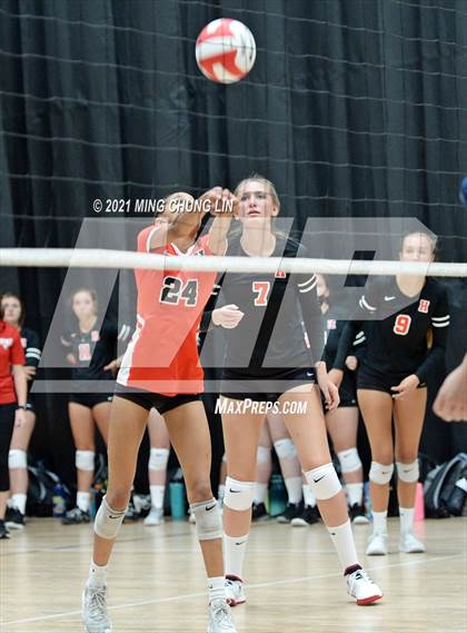 Thumbnail 1 in Redlands vs. Hemet (Queen's Court Tournament) photogallery.