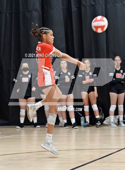 Thumbnail 2 in Redlands vs. Hemet (Queen's Court Tournament) photogallery.