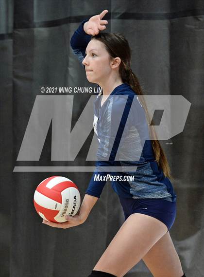 Thumbnail 1 in Redlands vs. Hemet (Queen's Court Tournament) photogallery.
